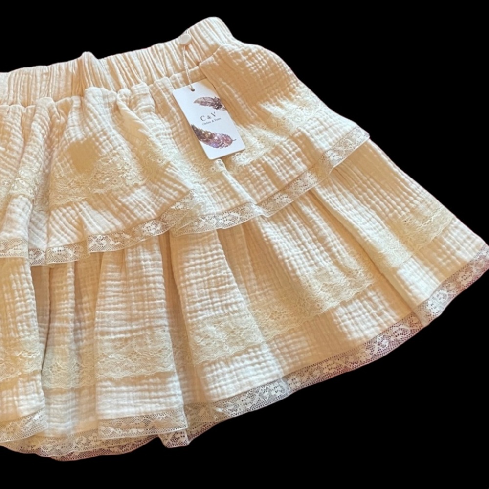 Chelsea & Violet ruffled mini skirt